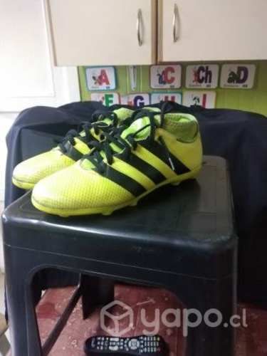 Zapato futbol Adidas N° 36.5
