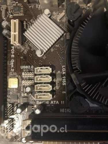 PC i3 8 GB RAM y monitor HP LV2311