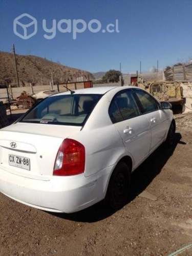 Hyundai accent 2011