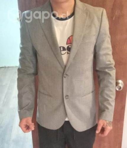 Terno como nuevo talla 42 S color plomo