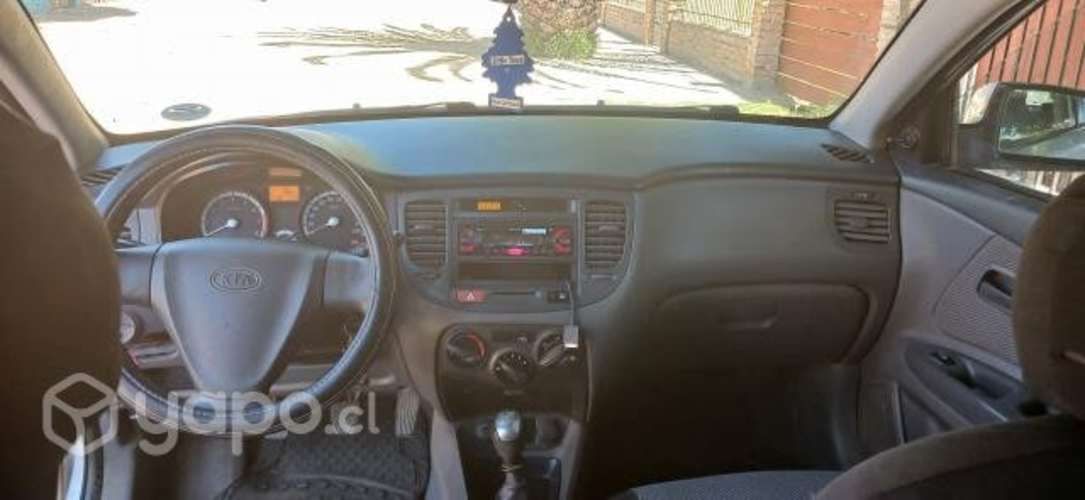 Vendo kia rio 5 hatchback 2009