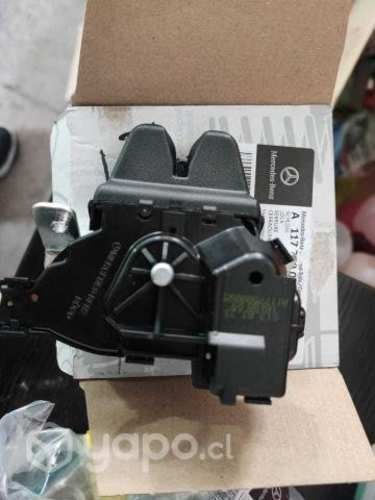 Cerradura mercedes benz cla 200