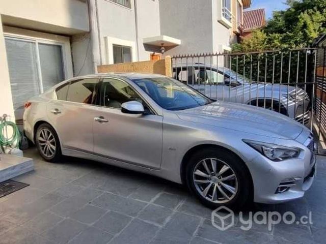 Vendo auto infiniti