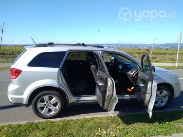 Se vende vehículo Dodge Journey 2014