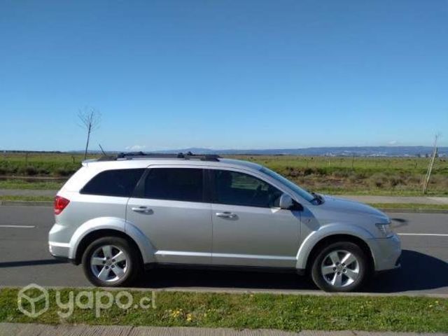 Se vende vehículo Dodge Journey 2014
