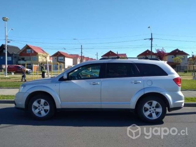 Se vende vehículo Dodge Journey 2014