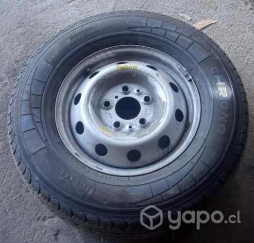 Llanta Fierro Con Neumático 225 75 R16 II