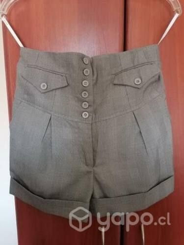 Short de tela marca Vero moda