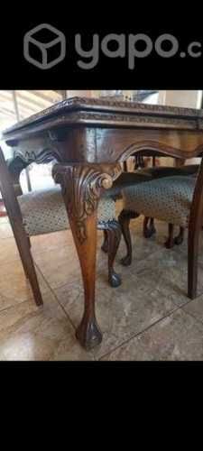Magnífica mesa acompañada de 6 sillas&quot;estilo unico