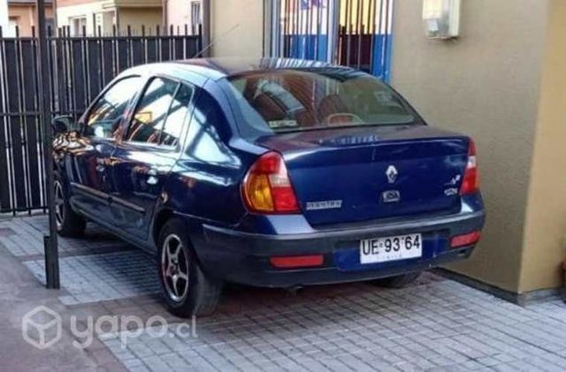 Renault Clio Expresión año 2004 1.6