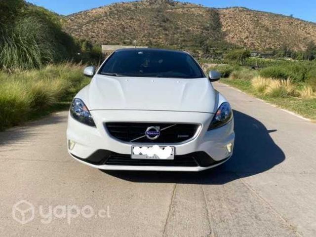Volvo v40 R desing por viaje a toda prueba