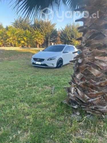 Volvo v40 R desing por viaje a toda prueba