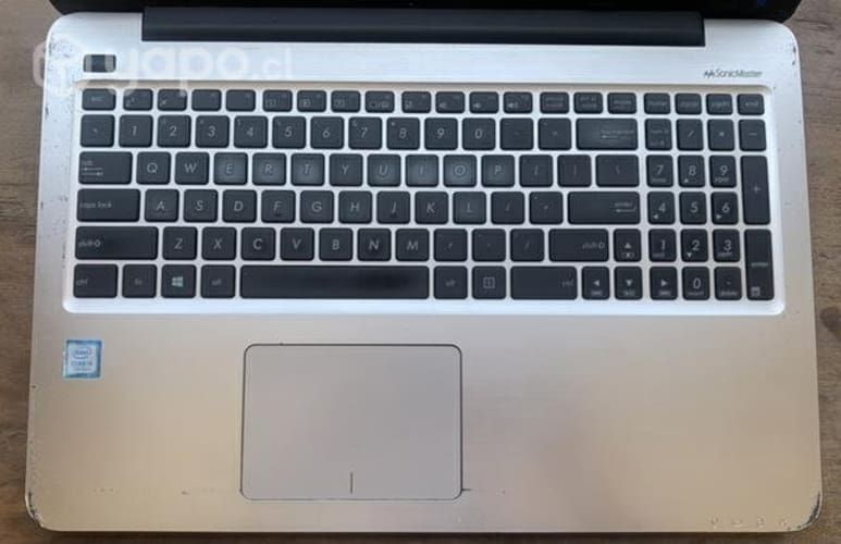Laptop barata y rápida Asus x556uak