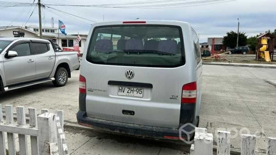 MINIBÚS VOLKSWAGEN TRANSPORTER AÑO 2016 4 x4