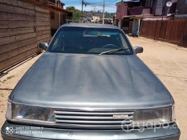 Auto Mazda modelo 929 año 88.clasico