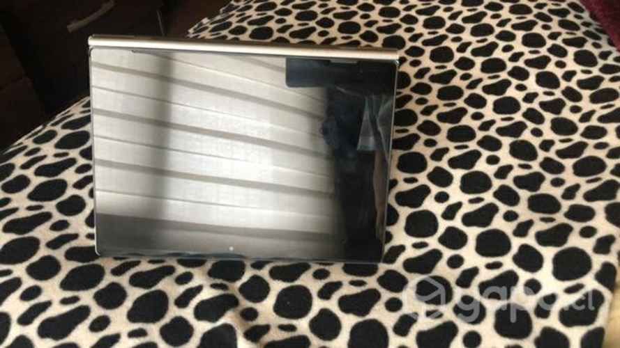 Laptop Lenovo táctil .Excelente estado