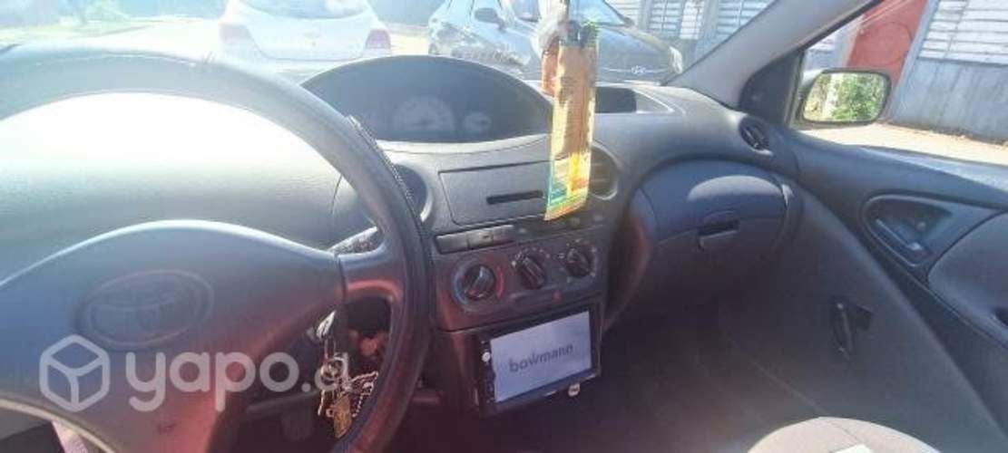 Toyota Yaris Sport 2004