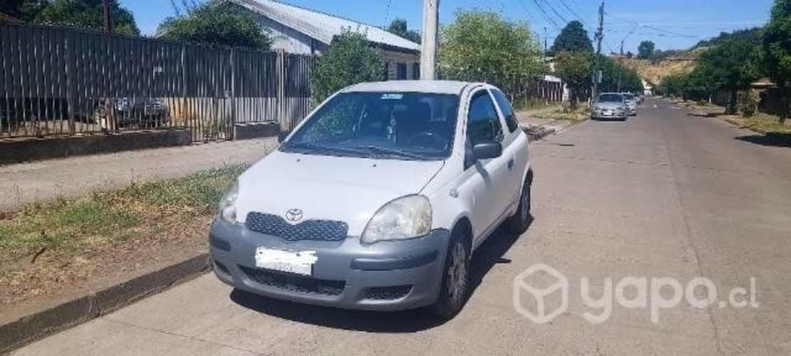 Toyota Yaris Sport 2004