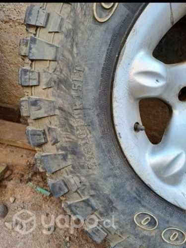 4 Neumáticos con llantas