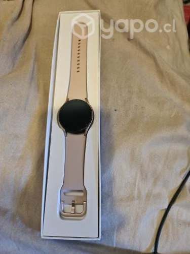 Smart watch Samsung 4 nuevo con caja y boleta
