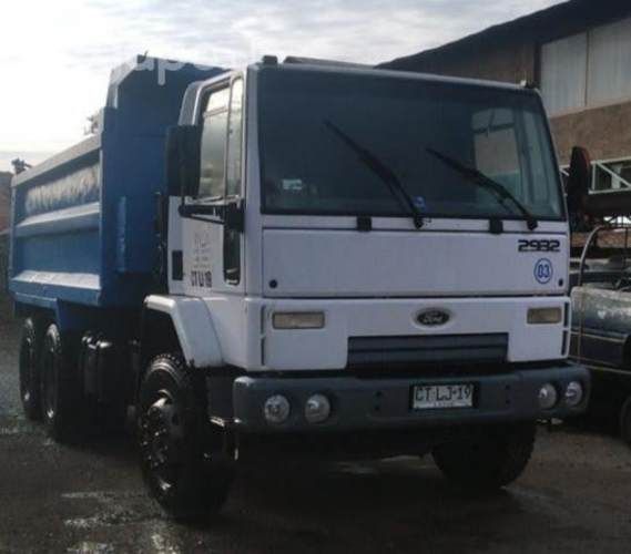 Ford cargo 2932 tolva