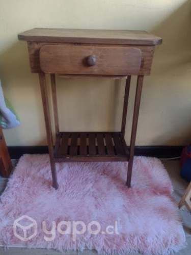 Mesita con cajón