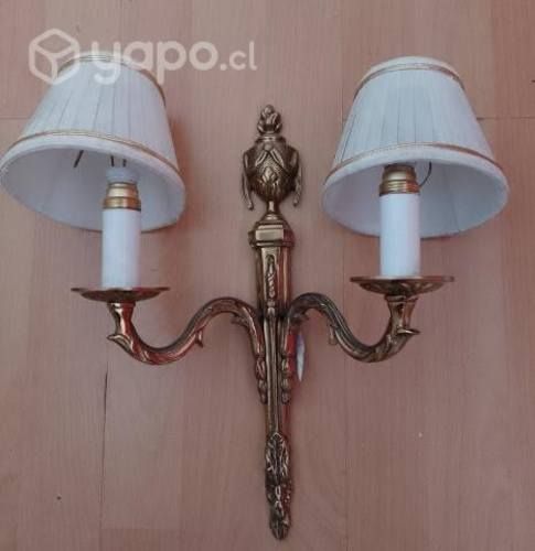 2 lámparas de bronce de pared