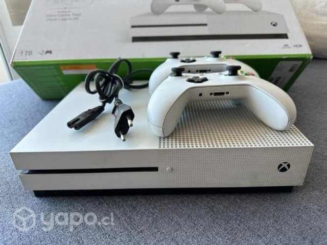 Xbox One S / 1 TB + 2 controles Orignales