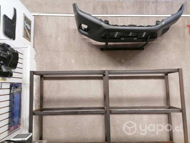 Parachoques hilux por encargo
