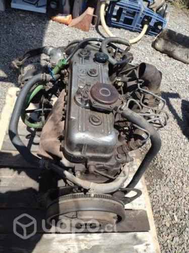 Motor izuzu f4-b1