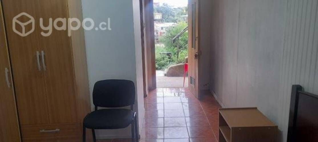 Arriendo pieza amoblada