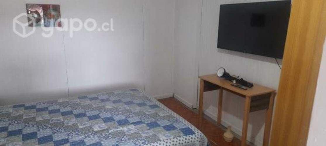 Arriendo pieza amoblada
