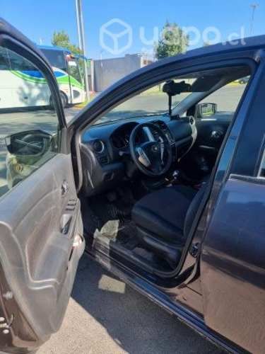 Nissan Versa Año 2017