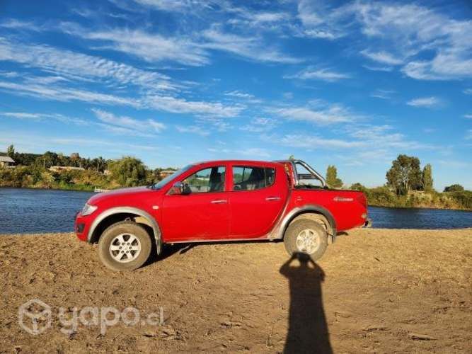 Mitsubishi L200 Katana CRT