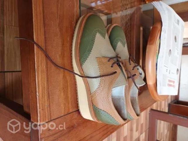 Zapato de mujer casual Argentino