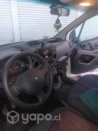 Furgón peugeot partner 2012