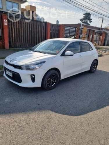 Kia río 5 HB año 2021