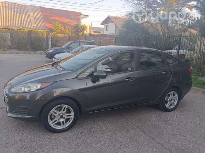 Ford fiesta sedan