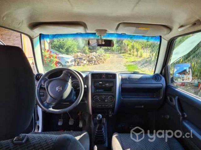 Suzuki jimny 2015