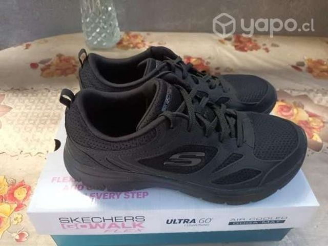 Zapatillas Skechers nuevas originales número 40