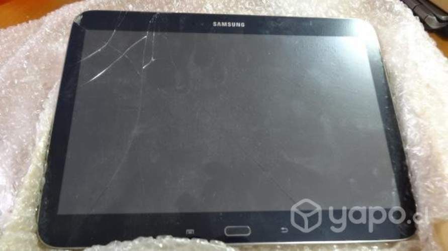 Tablet Samsung Galaxy Tab 3 de 10.1&quot; TRIZADA
