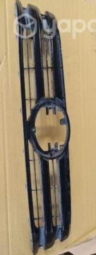 Mascara toyota hilux 2016 / 2020