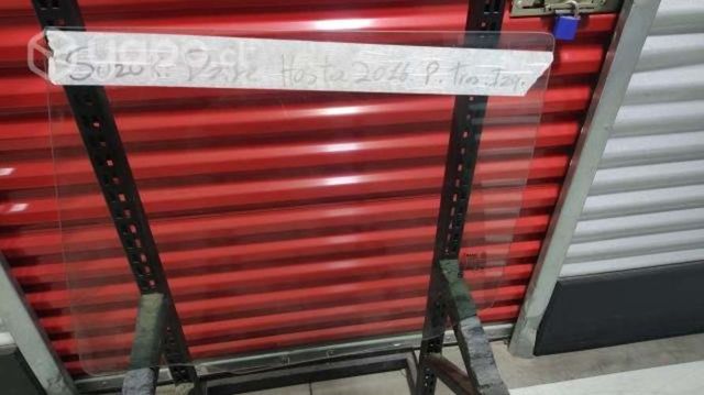 Vidrio  trasero  Suzuki Dzire