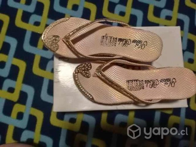 Zapatos y chalas Dama