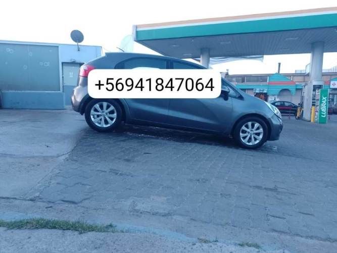 Kia rio 5 al día y transferible