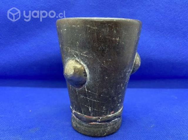 Antiguo vaso colonial en madera y Plata Sudamerica