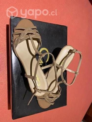 Sandalias Gacel número 35 cuero