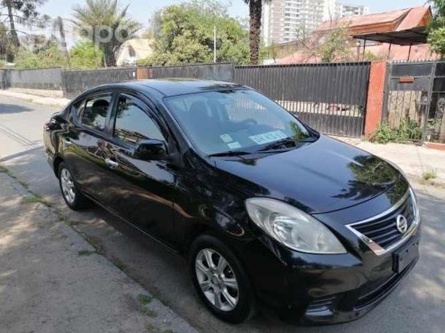 Vendo Nissan Versa 2014
