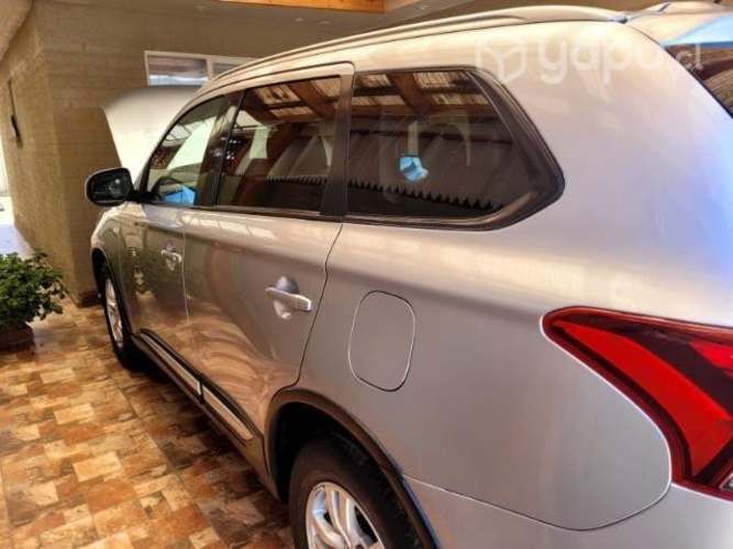 Mitsubishi Outlander 2016