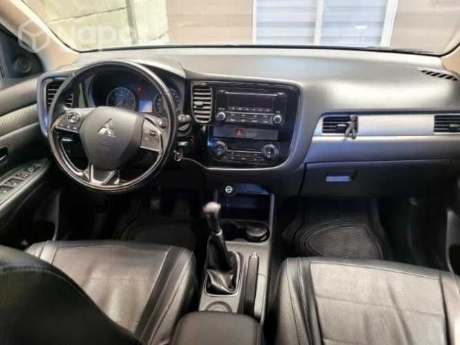 Mitsubishi Outlander 2016